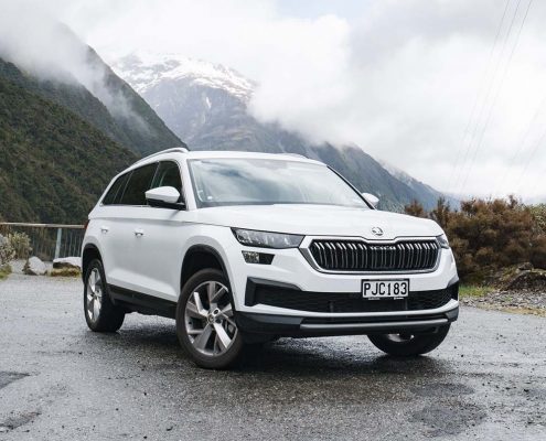 The 2023 ŠKODA Kodiaq SUV in White