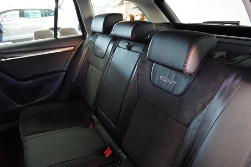 ŠKODA Octavia Scout rear seats