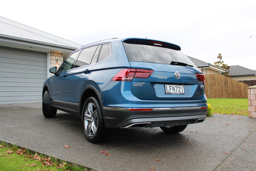Rear of the Volkswagen Tiguan Allspace in Blue Silk finish
